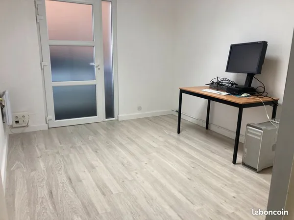 Loue bureau quartier de la Pérrière