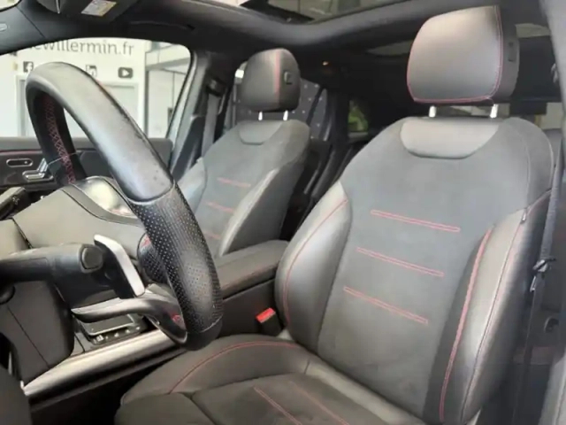 Mercedes Gla 200 d amg line — photo 10