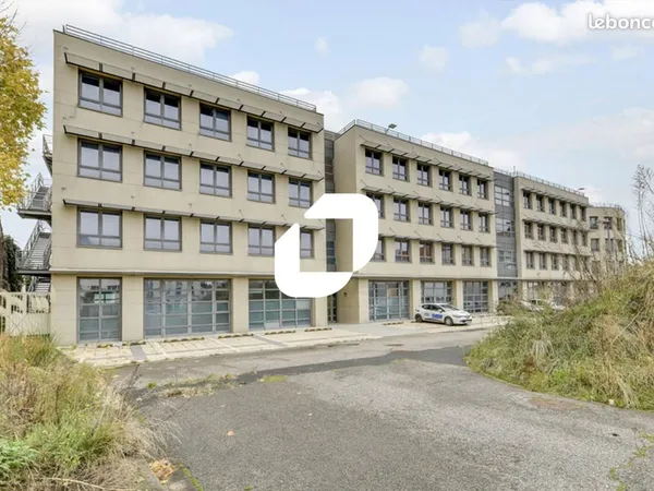 Bureau 213 m²