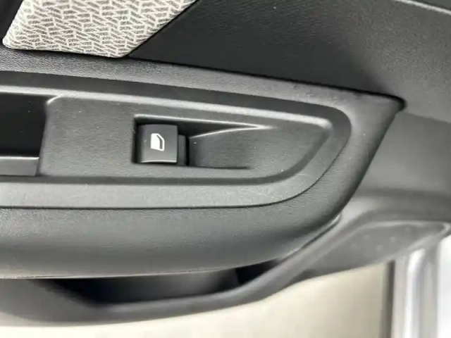 Citroën C4 bluehdi 130 s&amp;s eat8 — photo 16