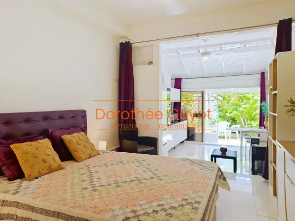 SAINT-FRANÇOIS (971) - MARINA - APPARTEMENT REZ-DE-JARDIN - VENDU MEUBLÉ