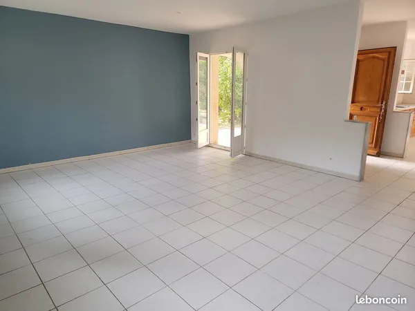 Agréable Maison de Plein Pied - Douelle