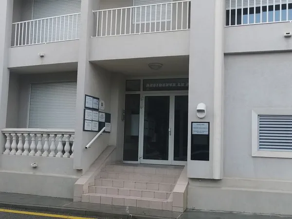 Bureaux - local commercial - appartement 120 m2