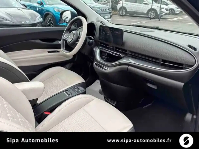 Fiat 500 c e 118 ch — photo 42