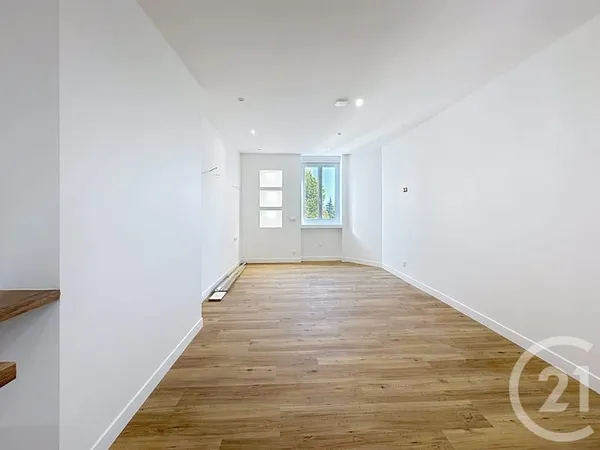 Studio 1 pièce 24 m²