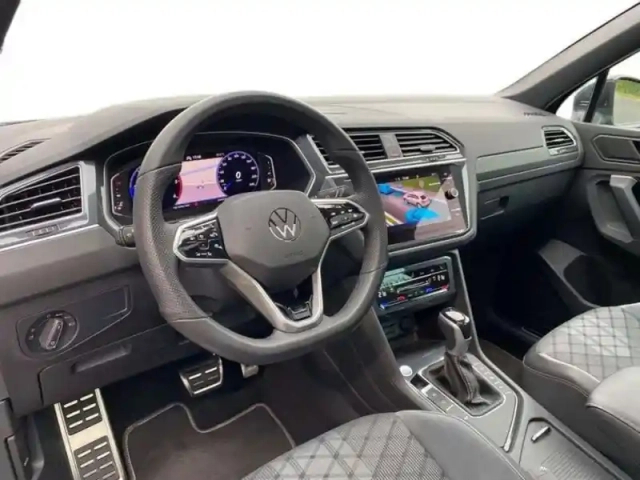 Volkswagen Tiguan 2.0 tdi 150ch dsg7 r-line — photo 9