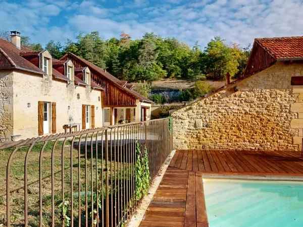 En Périgord Noir, à 10 mns de Montignac-Lascaux, ancien moulin restauré en spacieuse et confortable 