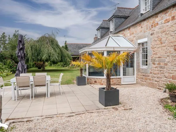 Maison en pierre de 6 pièces principales