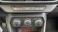 Dacia Sandero 1.0 TCe 90ch Expression — photo 15