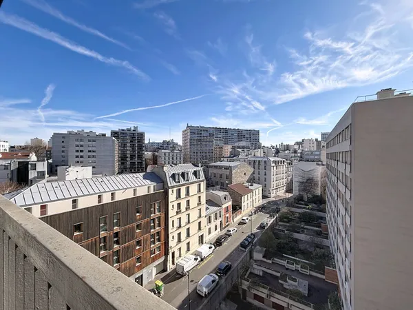 2 pièces meublé au 8e étage avec vue dégagée - Jourdain,