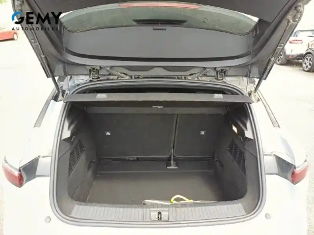 Renault Megane e-tech ev60 220 ch super charge — photo 6