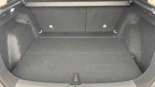 Mg Zs 1.5 l hybrid+ 197 ch — photo 6