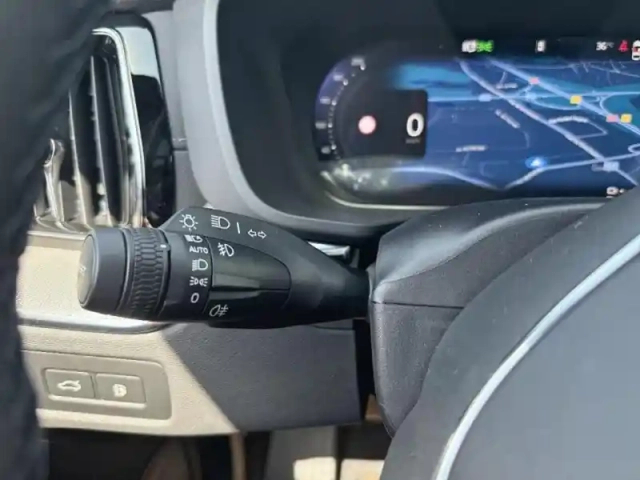 Volvo Xc60 t6 hybride rechargeable 335ch black edition geartronic 8 awd — photo 15