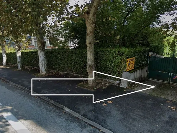 Parking/box BESANCON