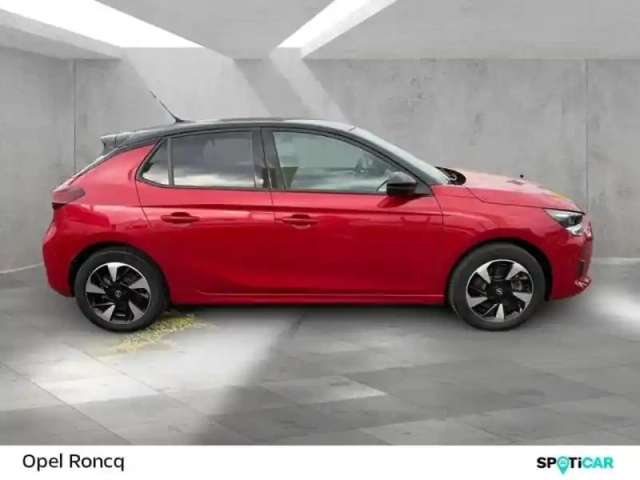 Opel Corsa electric 136ch gs — photo 4