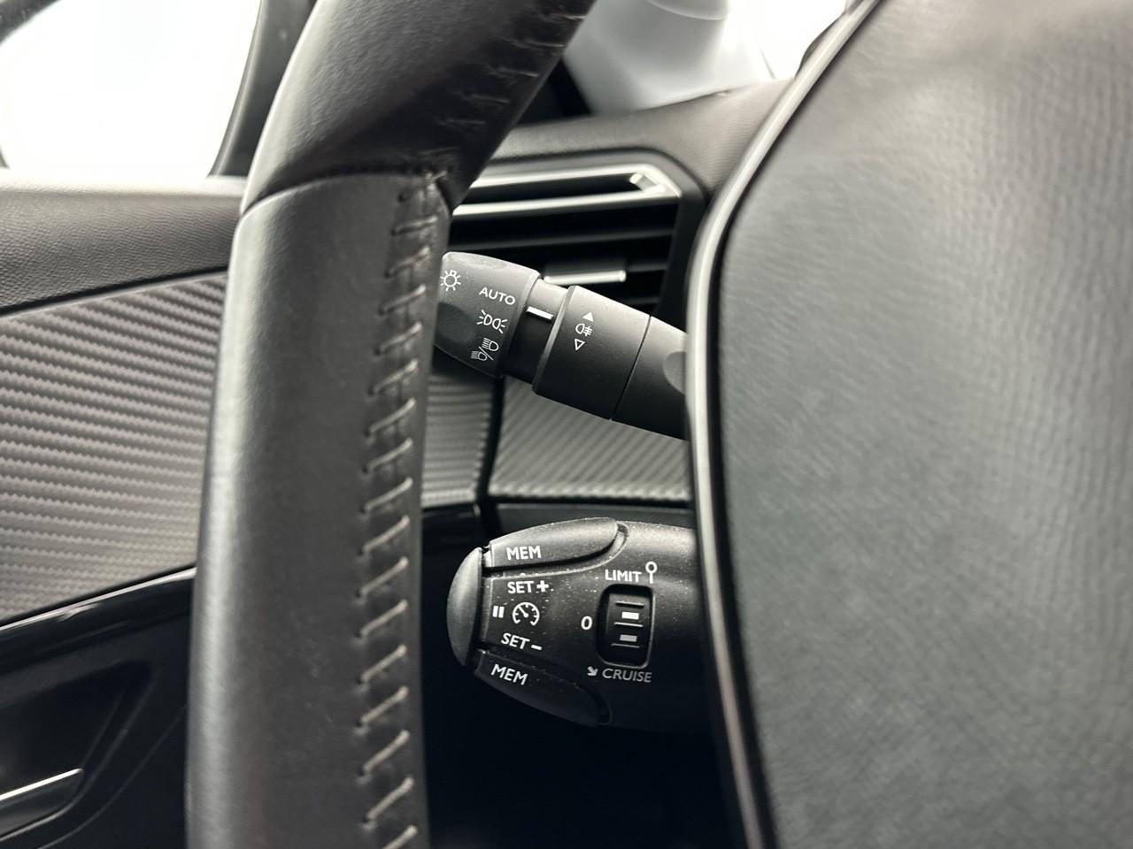 Peugeot 208 bluehdi 100 s&s bvm6 allure business — photo 19