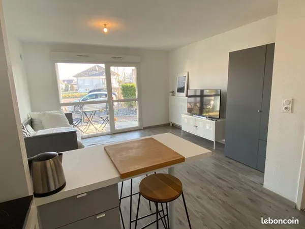 STUDIO MEUBLÉ NEUF avec terrasse