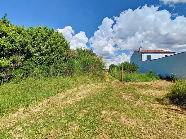 Terrain 762 m²