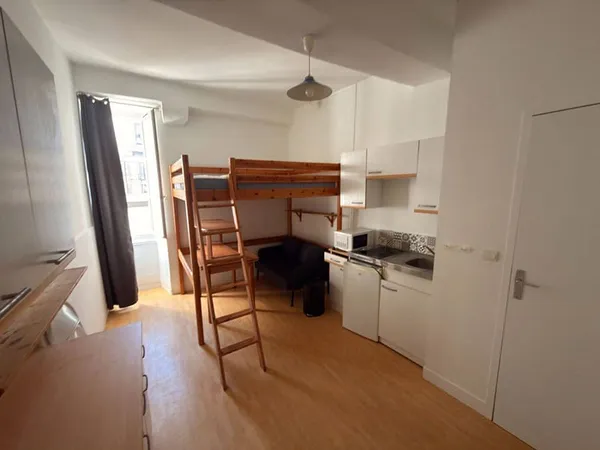 Studio 1 pièce 15 m²