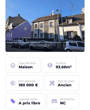 Maison devant mosquée