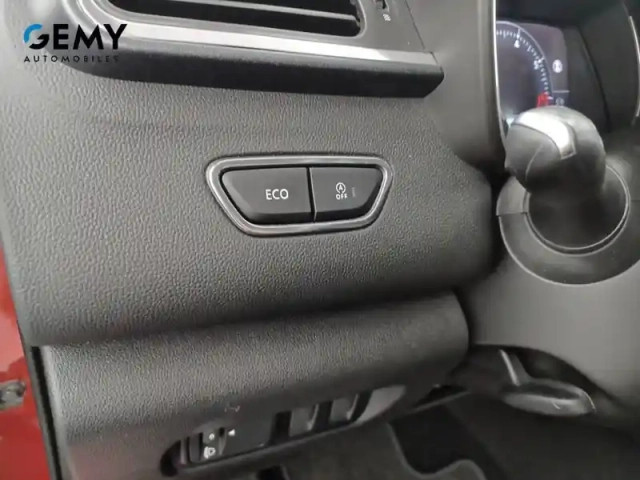 Renault Kadjar tce 140 fap edc — photo 17