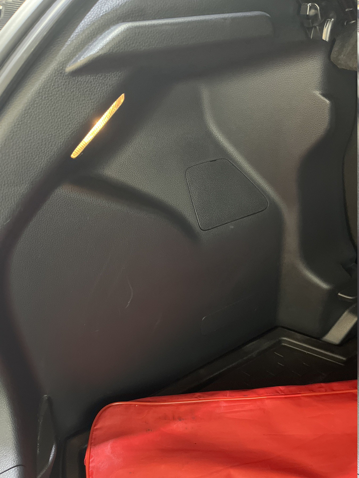 Toyota Yaris 4 — photo 50