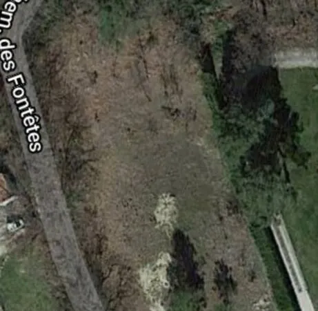 Terrain 2500 m²