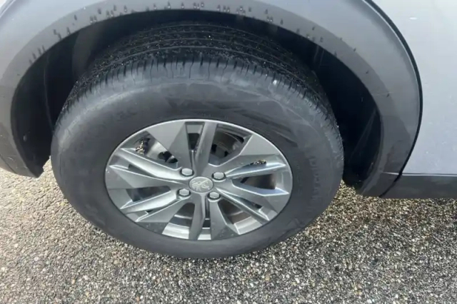 Peugeot 2008 puretech 100 s&amp;s bvm6 — photo 29