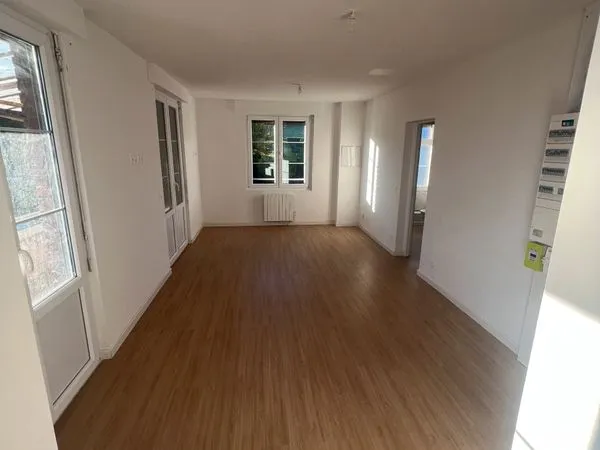 À louer - Appartement T3 rénové avec terrasse 80 m²
