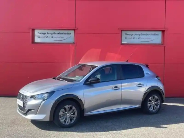 Peugeot 208 e- 136ch style