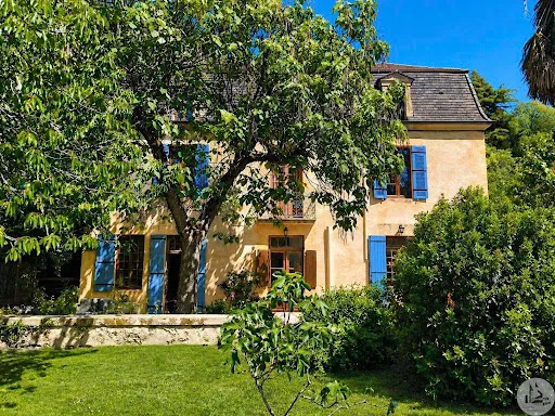 Maison 6 pièces 195 m²