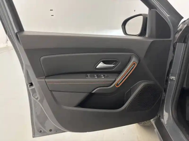 Dacia Duster eco-g 100 4x2 — photo 20