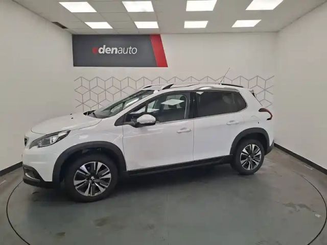 Peugeot 2008 1.2 puretech 110ch s&amp;s bvm5 — photo 8