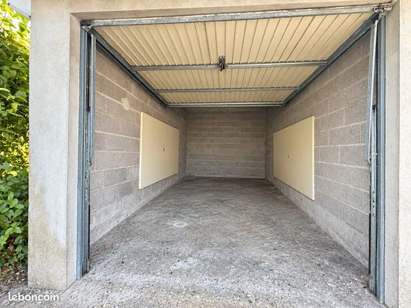 Parking/box 16 m² FROUARD