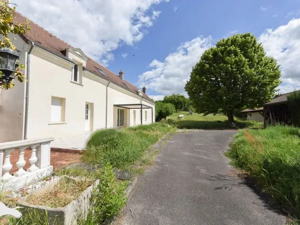 Maison 7 pièces 242 m²
