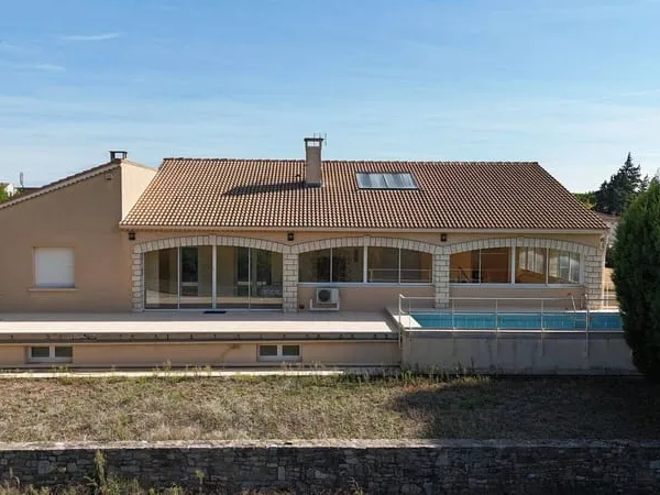 Maison 8 pièces 214 m²