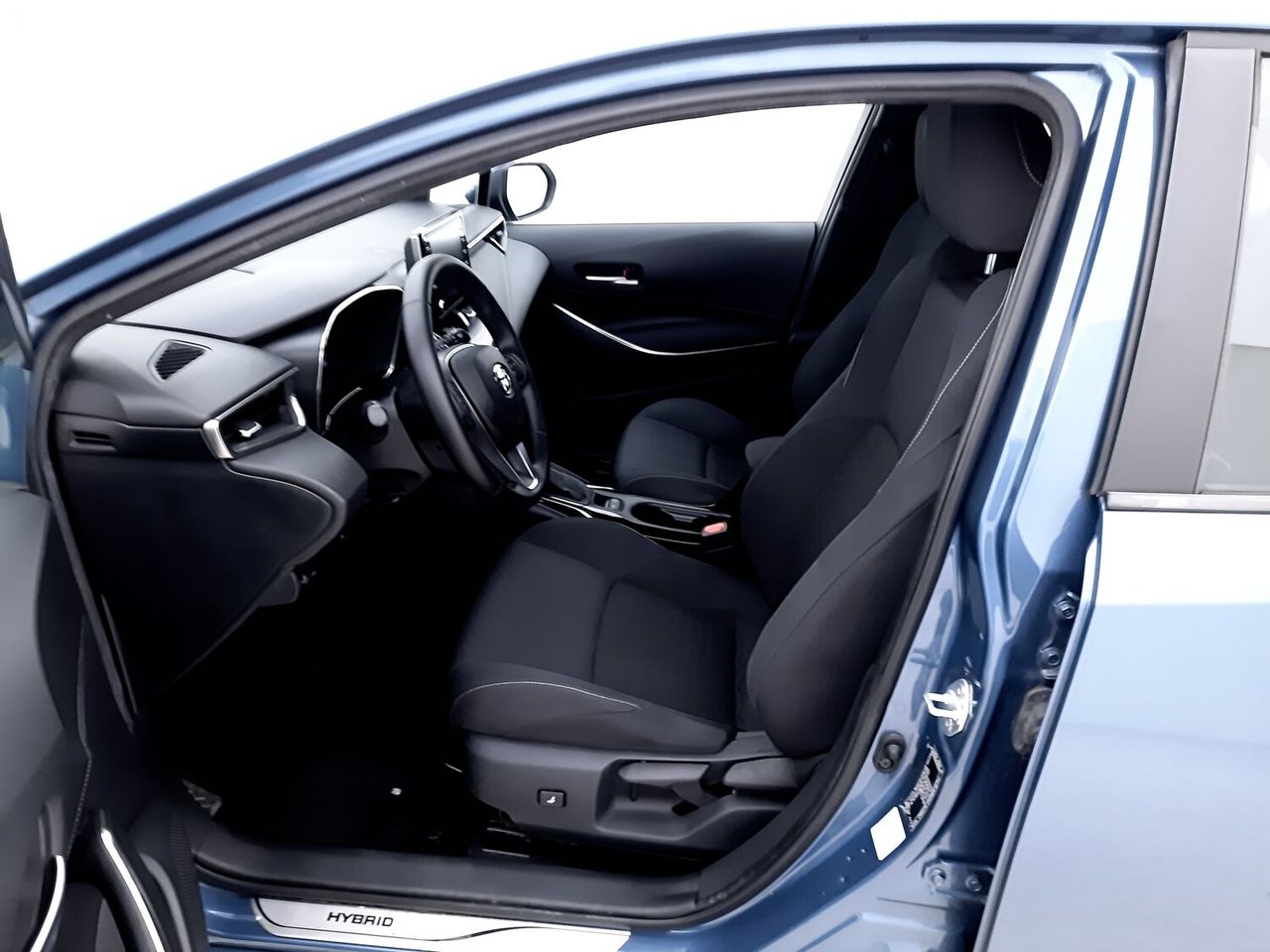 Toyota Corolla — photo 9