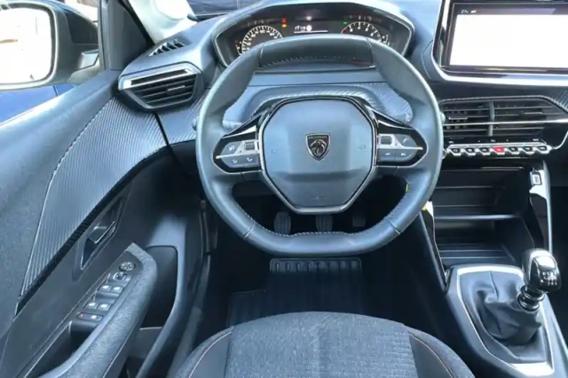 Peugeot 208 100 s&amp;s bvm6 — photo 14