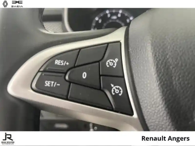 Dacia Sandero 1.0 tce 90ch journey — photo 15