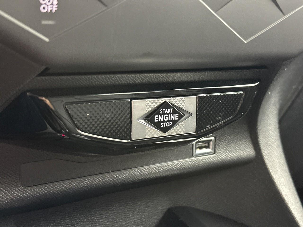 Ds Ds 3 crossback puretech 130 eat8 rivoli — photo 31