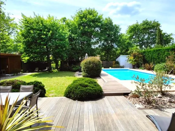 Maison 7 pièces 178 m2