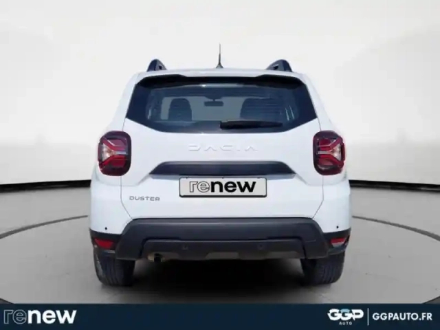 Dacia Duster 1.0 eco-g 100ch expression 4x2 — photo 4