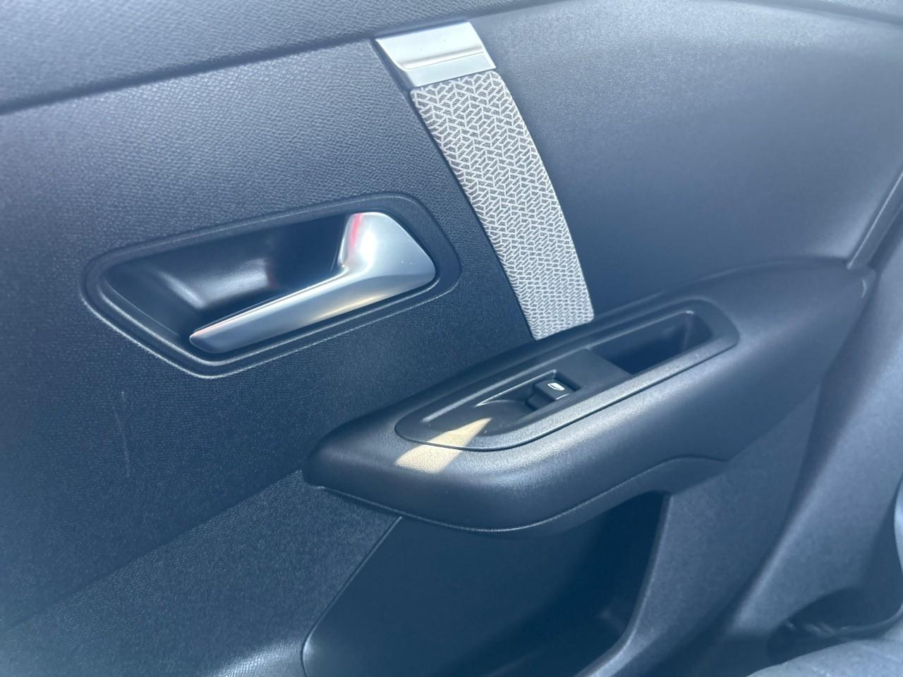 Citroën C4 puretech 130ch s&s feel pack eat8 — photo 22