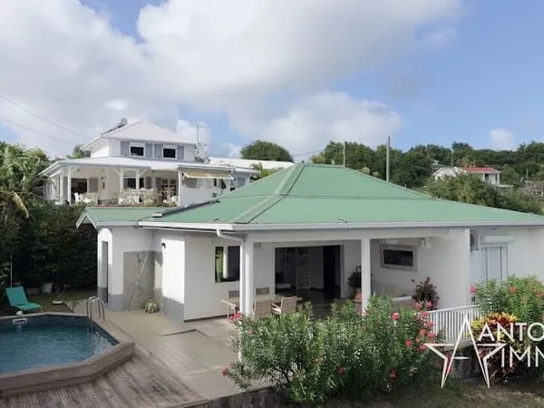 Villa 6 pièces 244 m²