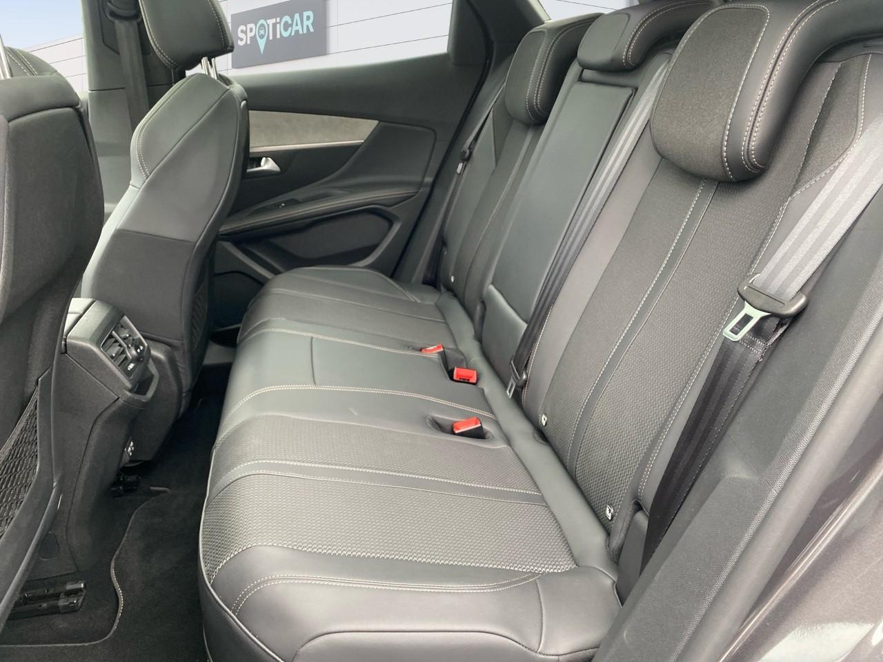 Peugeot 3008 hybrid 225ch allure pack e-eat8 — photo 10
