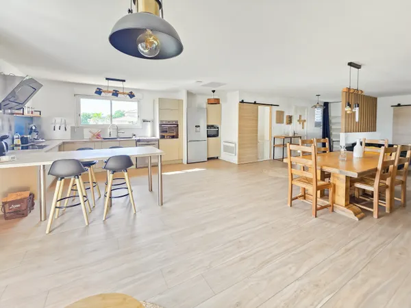 Maison 5 pièces 126 m²