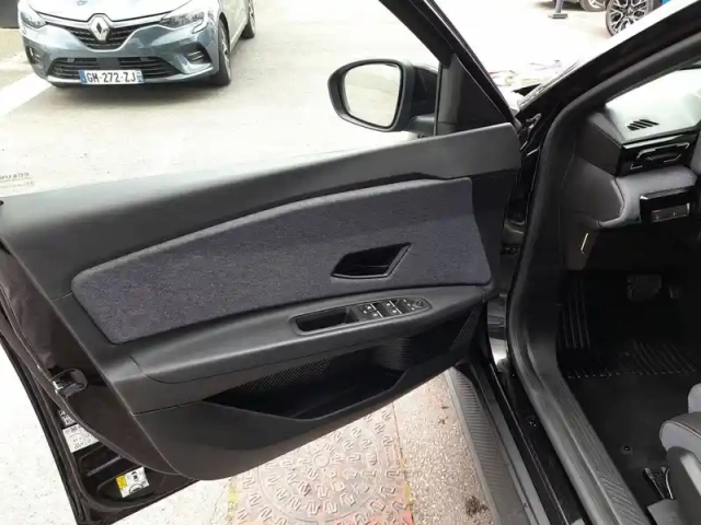 Renault 5 renault  e-tech electrique 120 ch autonomie urbaine — photo 11