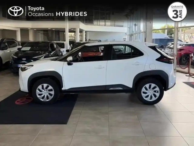 Toyota Yaris cross 116h dynamic mc24 — photo 3
