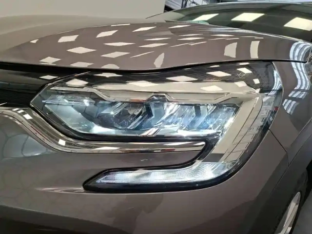 Renault Captur e-tech 145 - 21 — photo 36