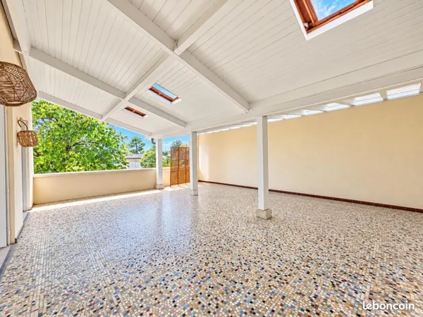 Maison 6 pièces 200 m²